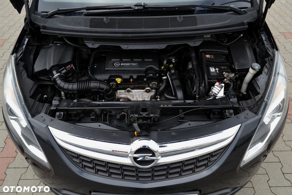 Opel Zafira 1.4 T Cosmo EcoFLEX S&S - 37