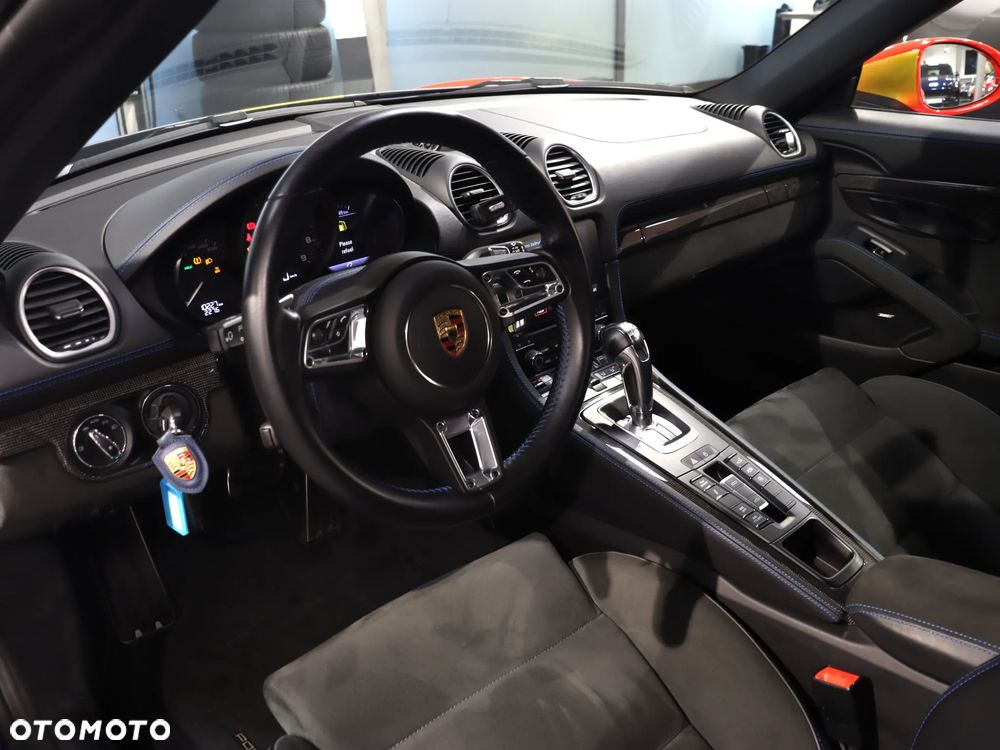 Porsche 718 Spyder - 15