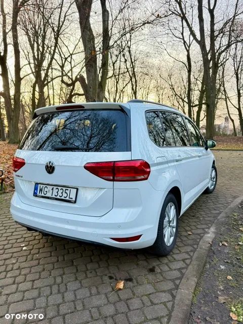 Volkswagen Touran - 14