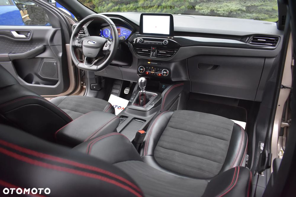 Ford Kuga 1.5 EcoBoost ST-LINE X - 12