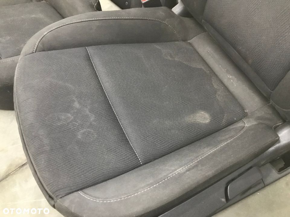 Fotele Opel Insignia A HB sedan 08-17r. kanapa KOMPLET ANGLIK - 3