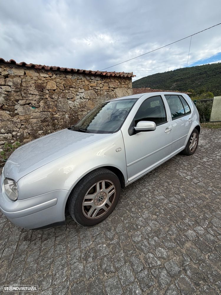VW Golf 1.9 TDi Highline - 3