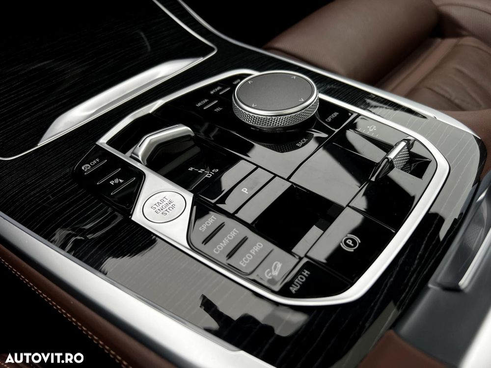 BMW X7 - 28
