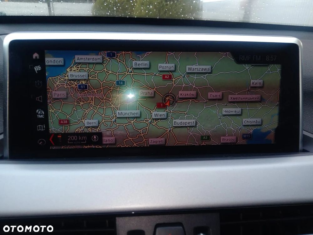 BMW X1 sDrive18i - 10