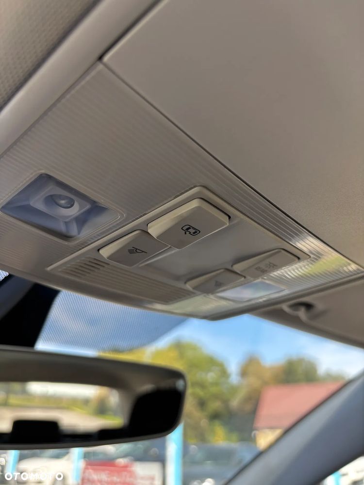 Volkswagen Golf - 30