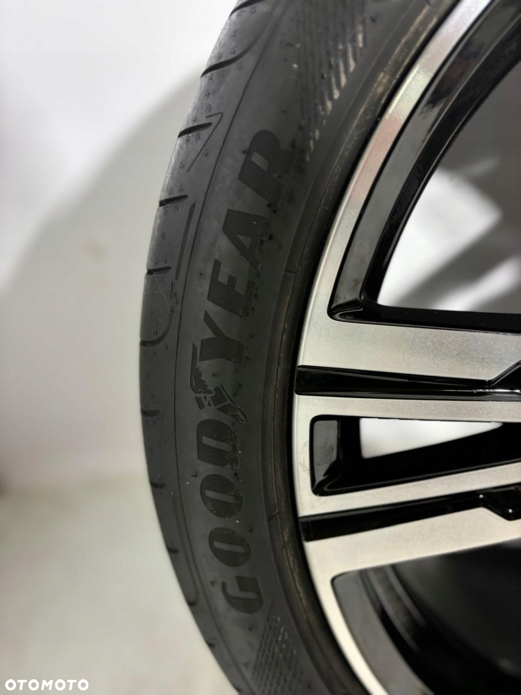KOŁA FELGI ALUFELGI BMW i7 G70 5A19DF0 5A19DF1 908M 285/35 R21 255/40 R21 - 13