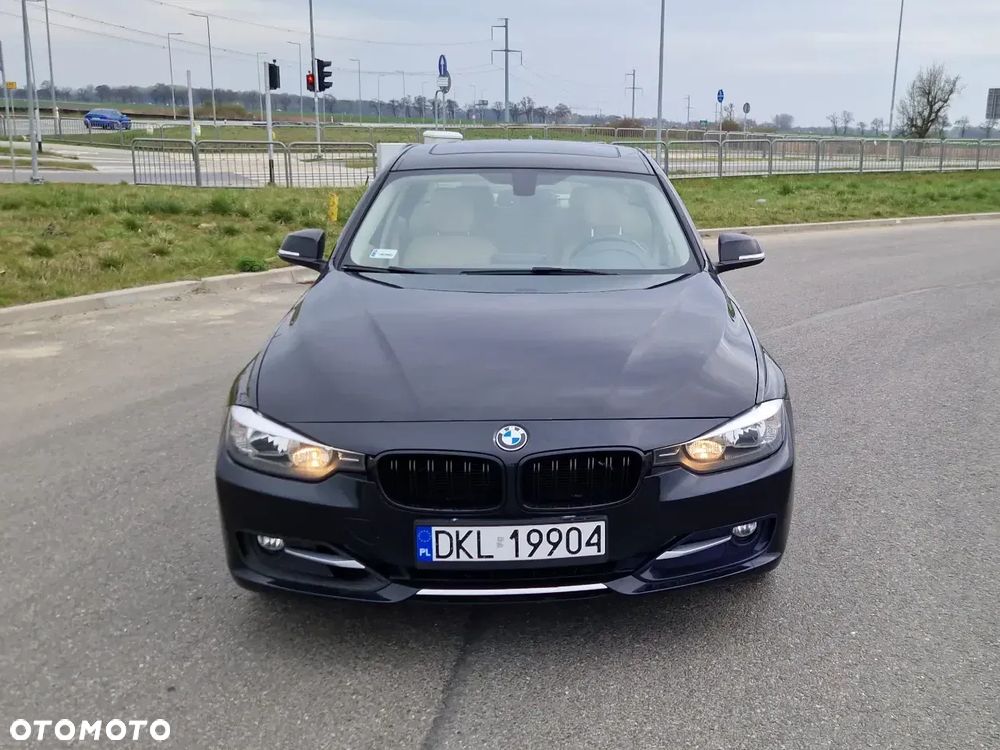 BMW Seria 3 328i Sport-Aut - 4