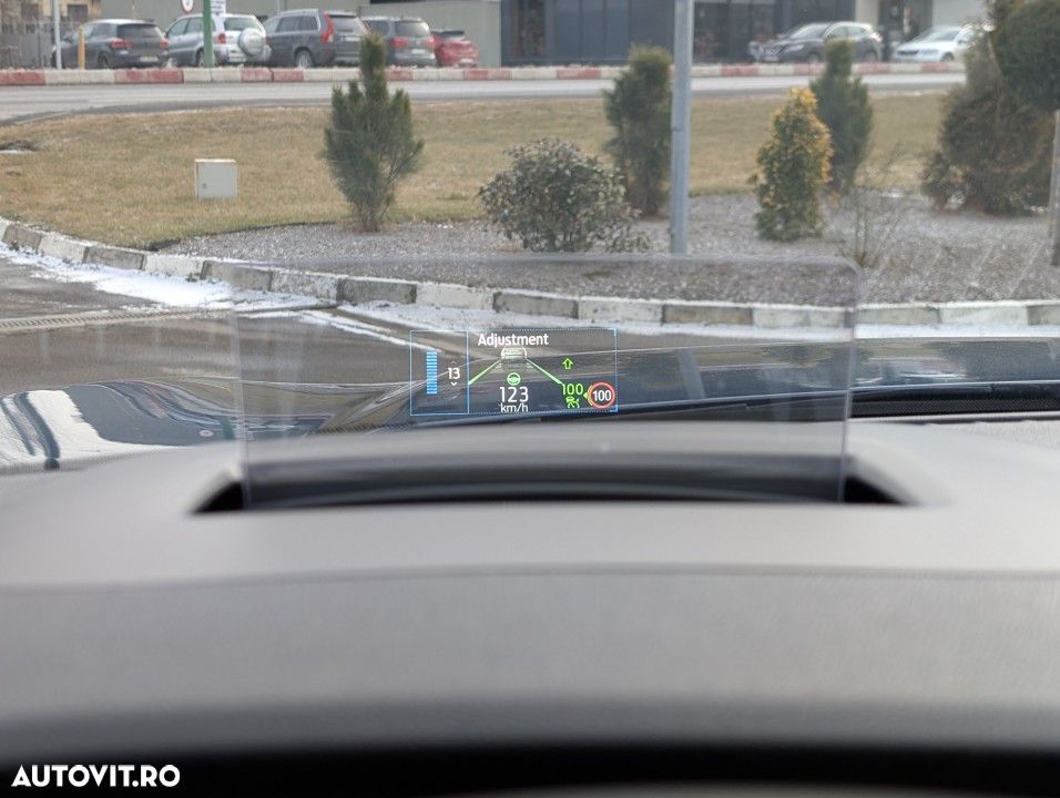 Ford Kuga - 26