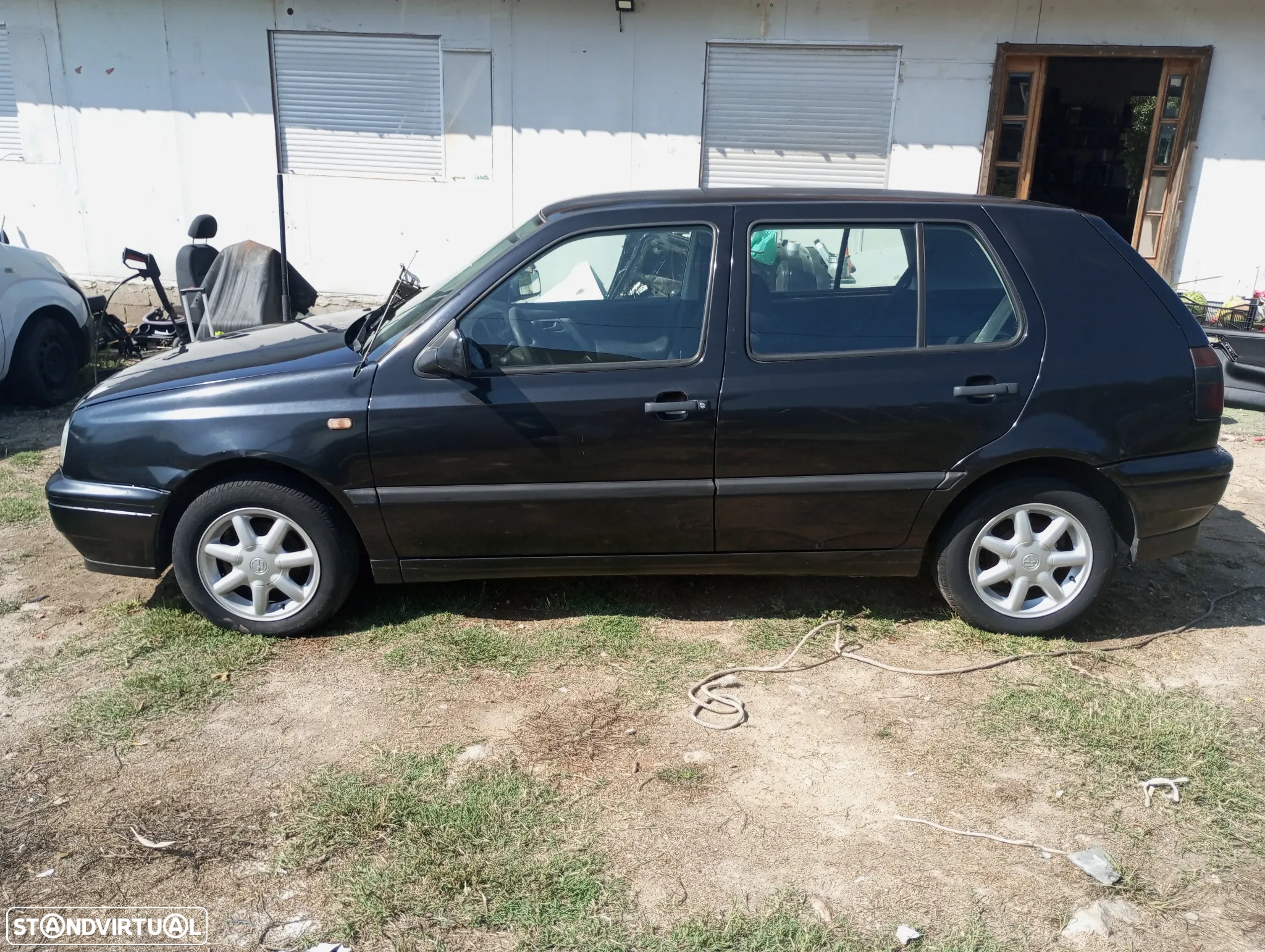 VW Golf - 5