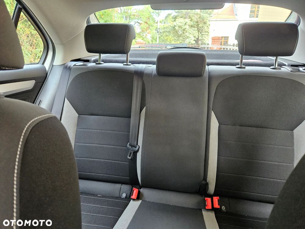 Skoda RAPID 1.0 TSI Ambition - 19