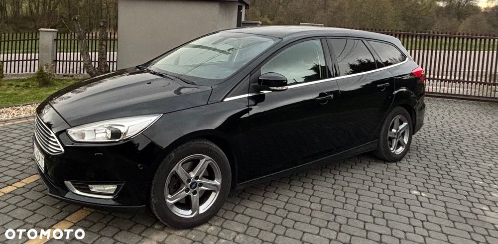 Ford Focus 1.5 EcoBoost Titanium - 3