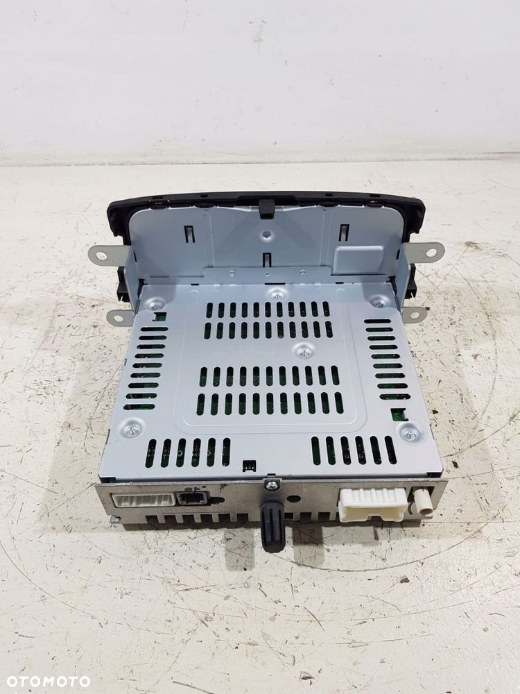 radio radioodtwarzacz cd 281155216r dacia duster i dokker bez kodu - 8