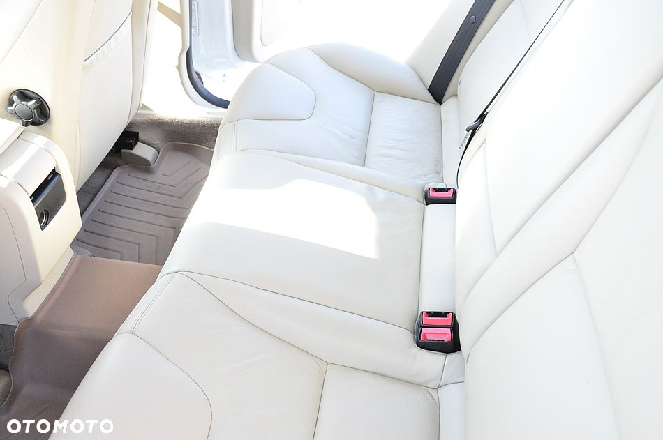 Volvo XC 60 T6 AWD Momentum - 19