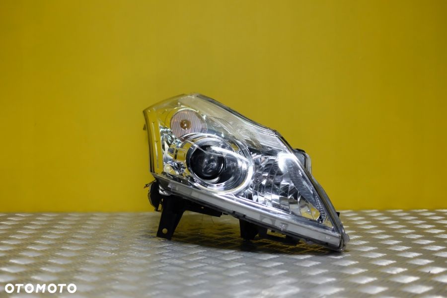 NISSAN PRESAGE 2006-2009 REFLEKTOR LAMPA PRAWA EU