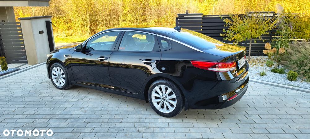Kia Optima - 6