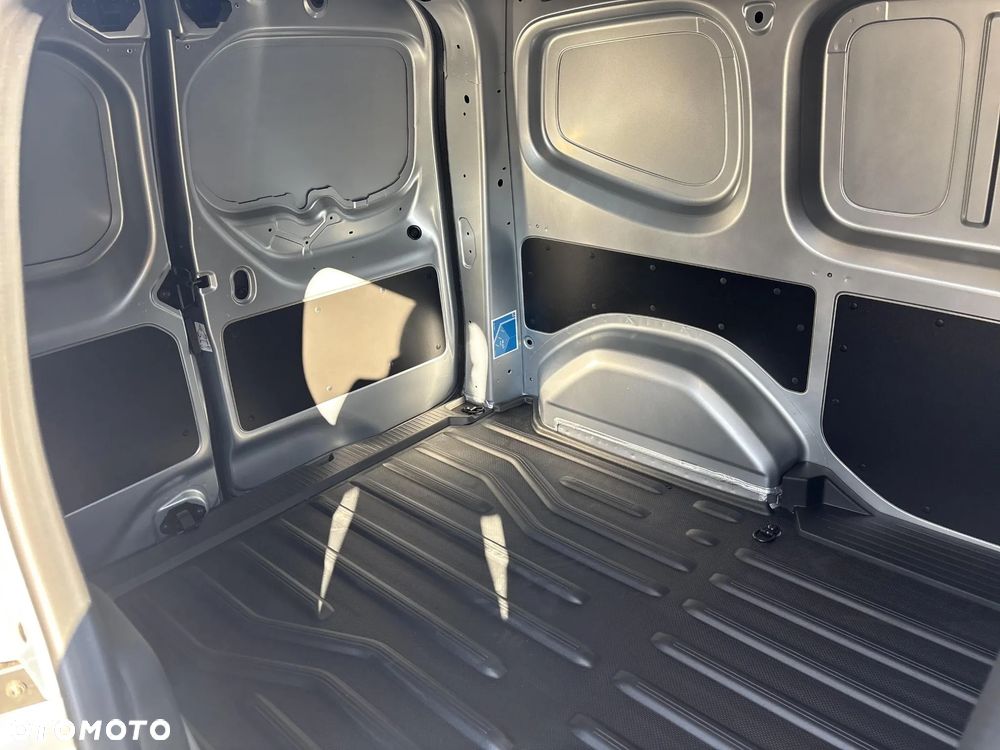 Renault KANGOO VAN - 16