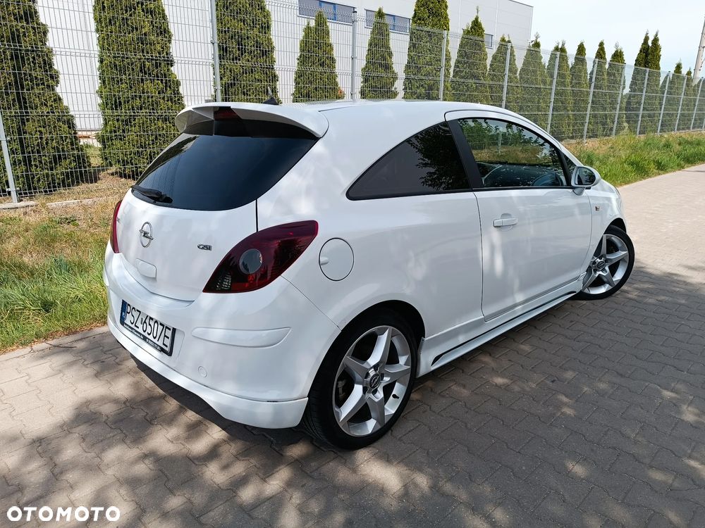 Opel Corsa 1.6 Turbo GSi - 2