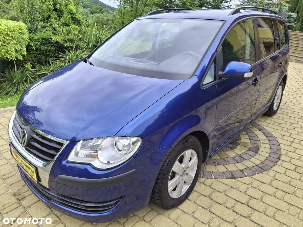Volkswagen Touran 1.6 Basis - 1