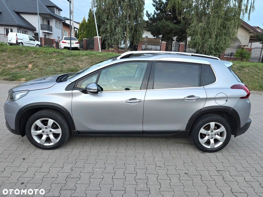 Peugeot 2008 - 8