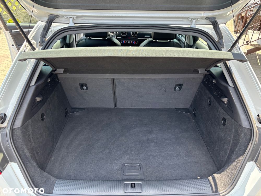 Audi A3 Sportback 1.5 TFSI cylinder on demand design - 28
