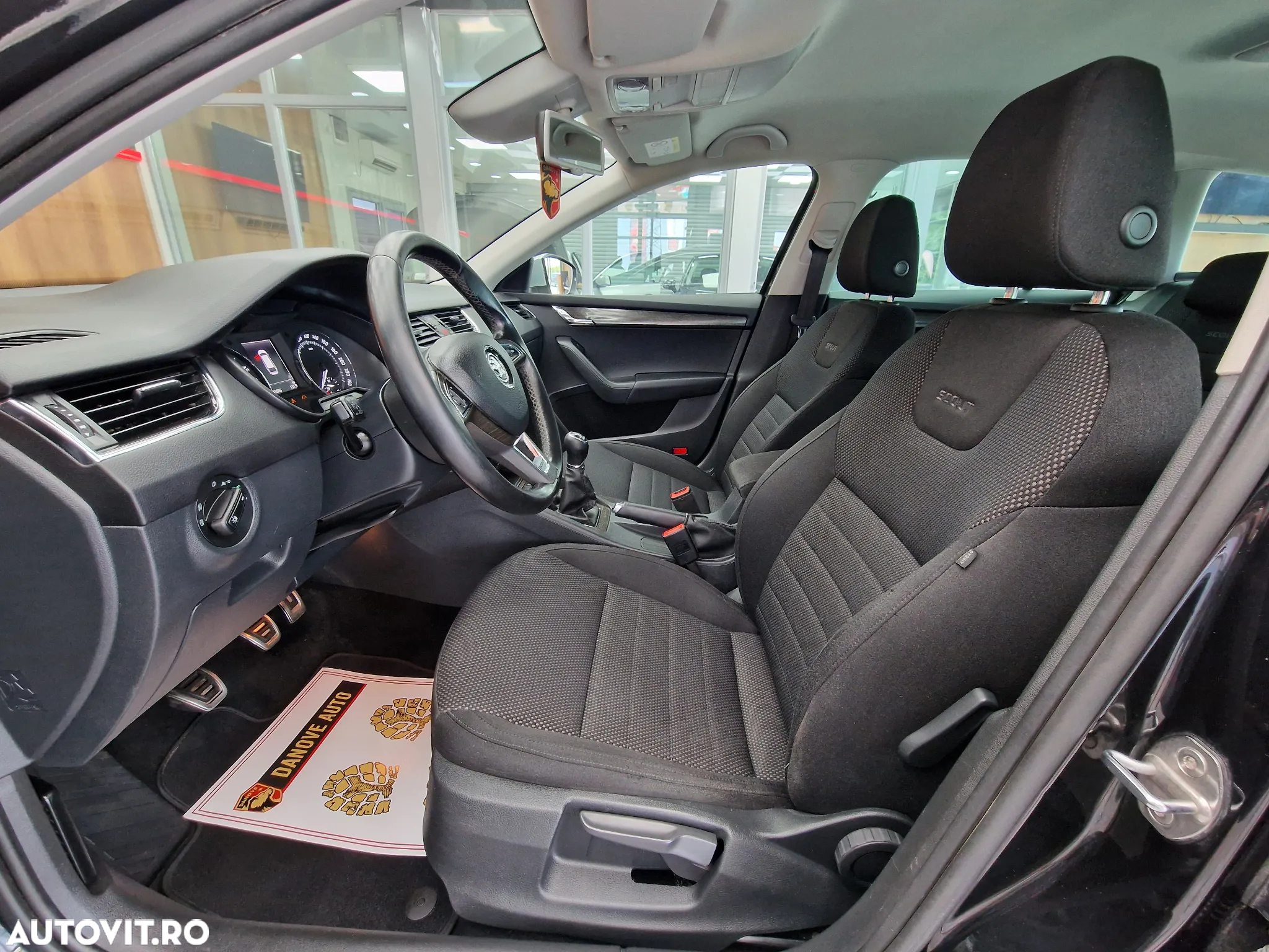 Skoda Octavia 2.0 TDI 4x4 Scout - 6