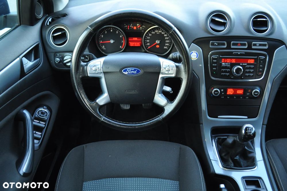 Ford Mondeo 2.0 Titanium - 31