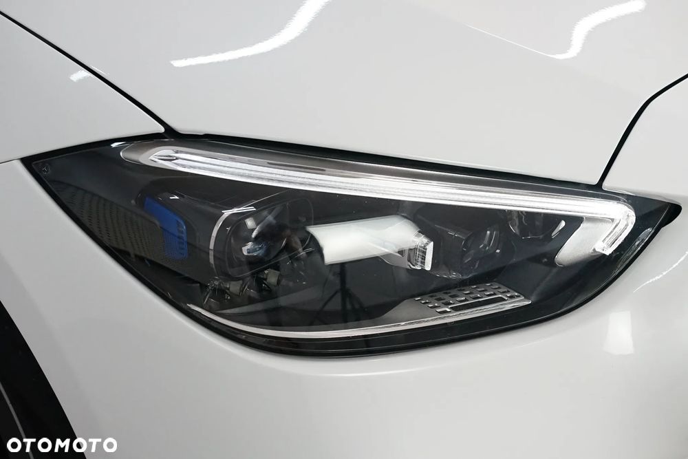 Mercedes-Benz Klasa C 300 4Matic T 9G-TRONIC AMG Line - 31
