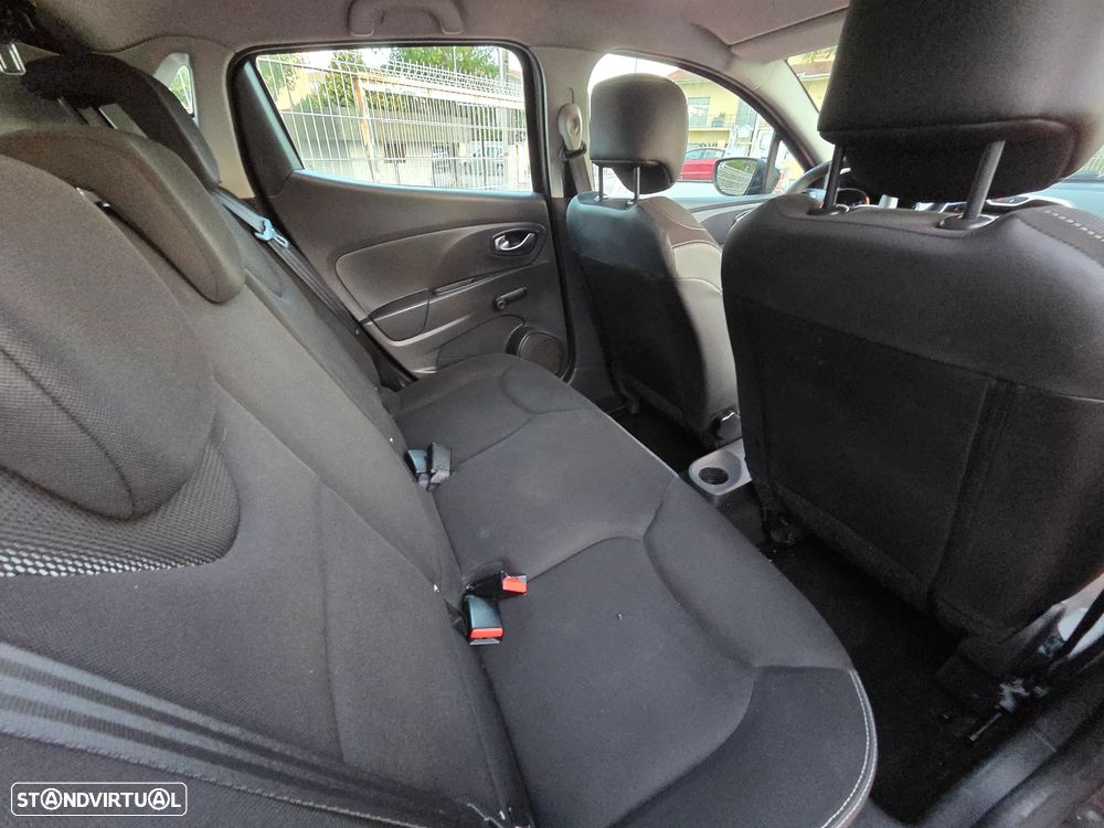 Renault Clio 1.5 dCi Dynamique S - 10