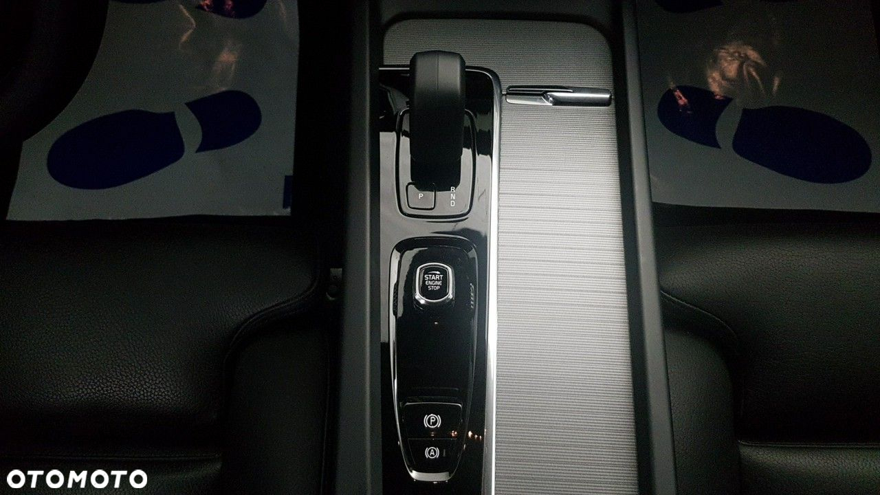 Volvo XC 60 - 30