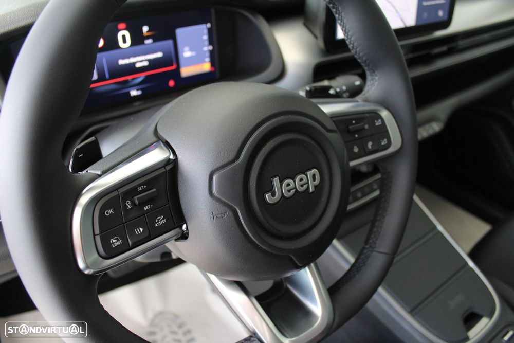 Jeep Avenger 1.2 e-Hybrid Altitude DCT - 12