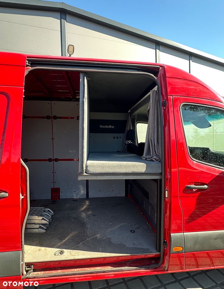 Mercedes-Benz Sprinter - 5