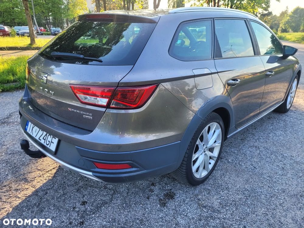 Seat Leon 2.0 TDI DPF Start&Stop DSG XCELLENCE - 3