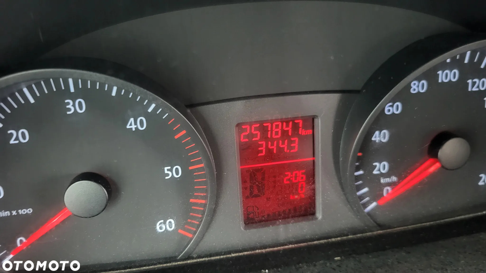 Volkswagen CRAFTER - 14