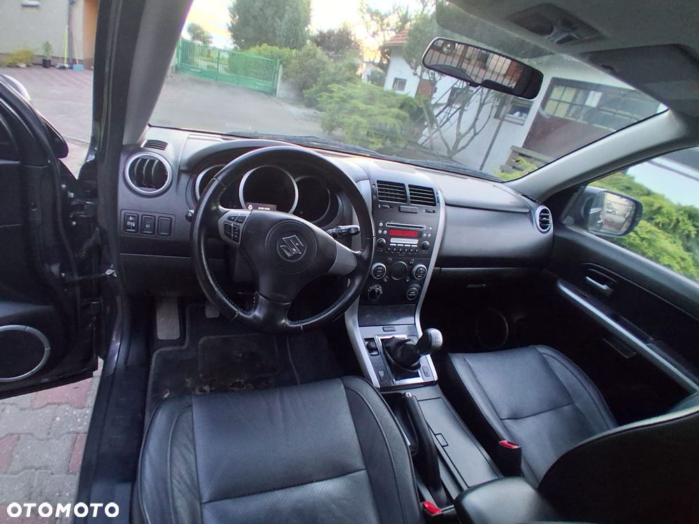 Suzuki Grand Vitara 1.9 DDiS Comfort DPF - 7