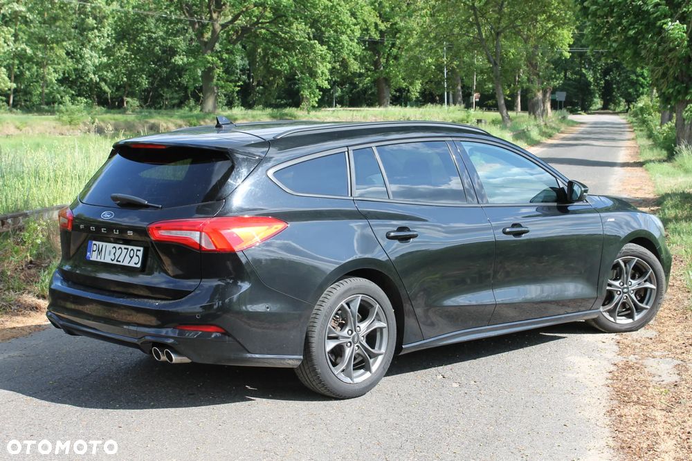 Ford Focus 1.5 EcoBlue Start-Stopp-System ST-LINE - 10