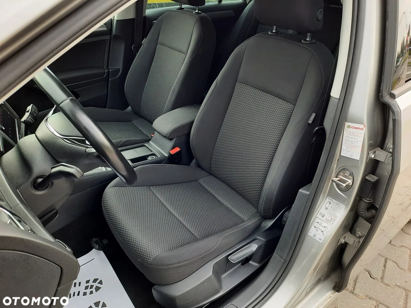 Volkswagen Golf 1.6 TDI (BlueMotion Technology) DSG Comfortline - 16