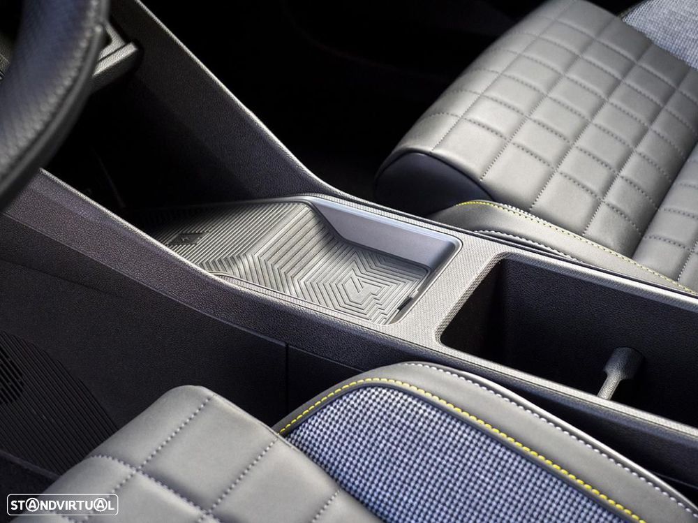 Renault 4 E-Tech 52 kWh Iconic Autonomia Conforto - 30