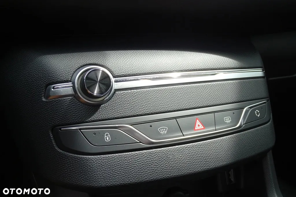 Peugeot 308 1.5 BlueHDi Allure Pack S&S EAT8 - 24