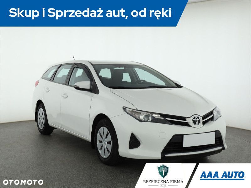 Toyota Auris - 3