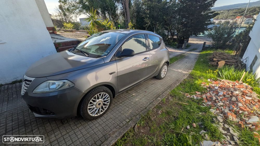Lancia Ypsilon 1.2 S&S Urban - 2