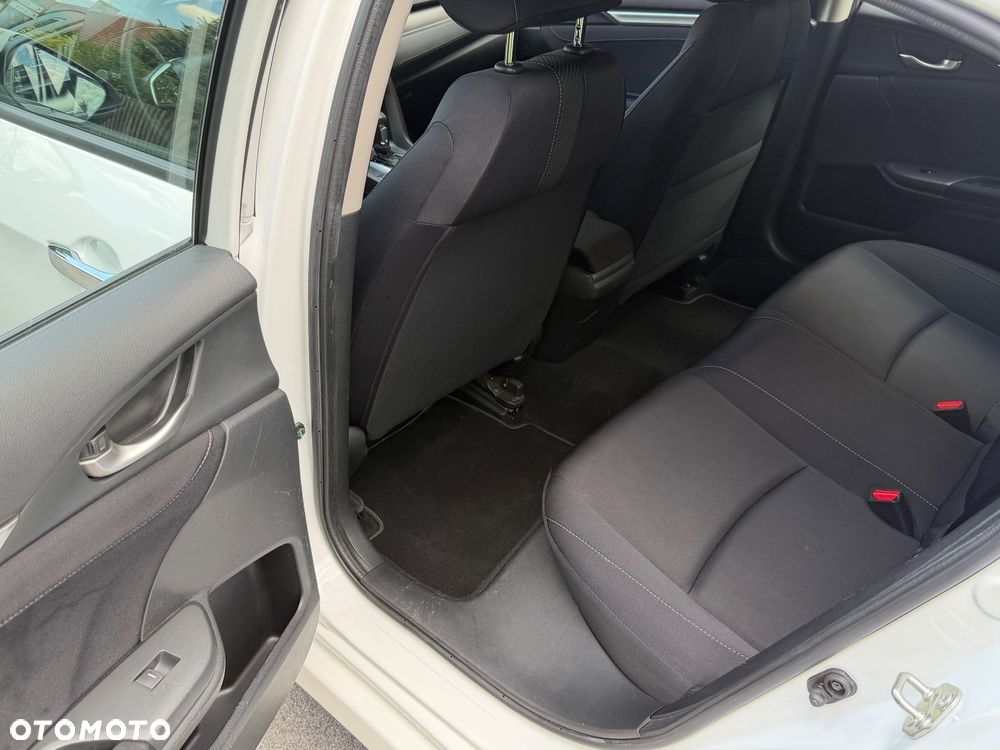 Honda Civic 1.5 i-VTEC Turbo CVT Elegance - 13