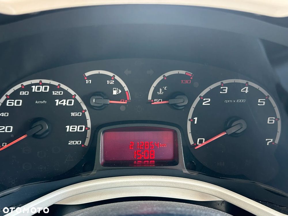 Ford KA - 25