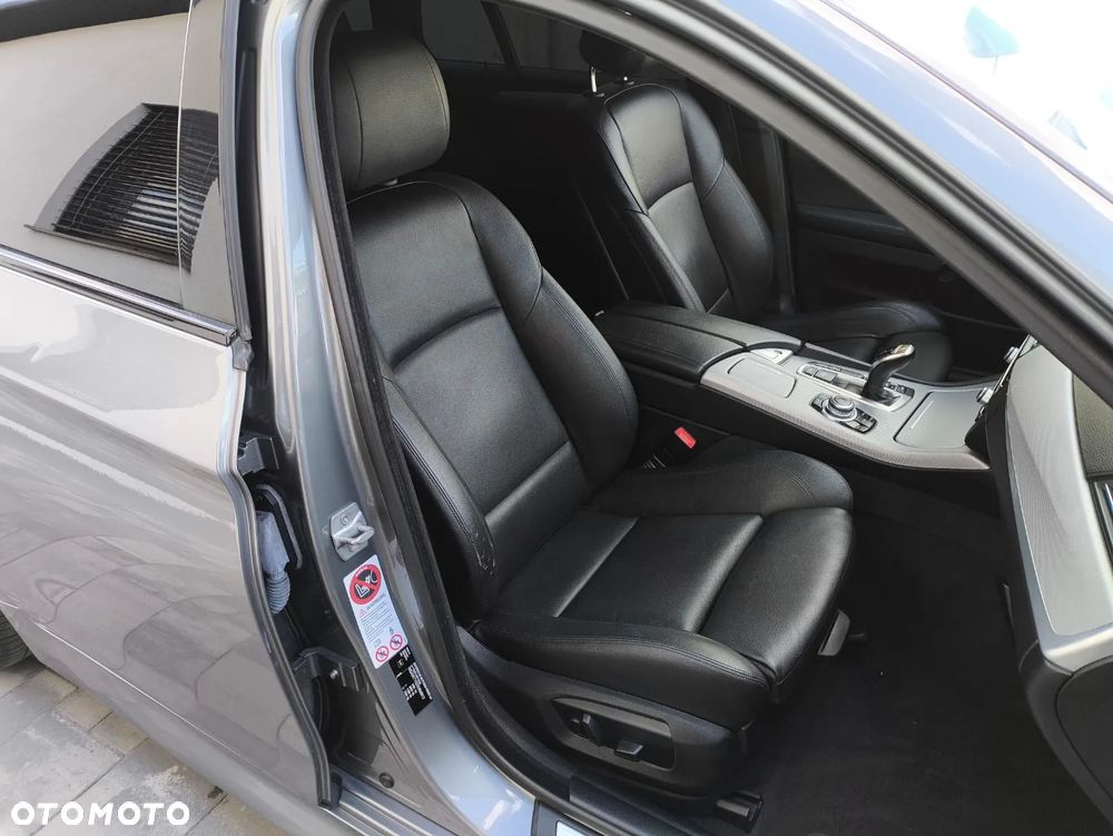 BMW Seria 5 535d xDrive Touring - 8