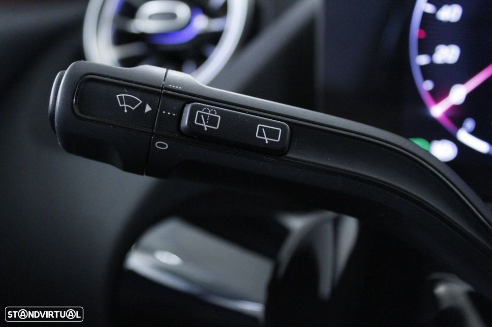 Mercedes-Benz GLA 180 d AMG Line - 26