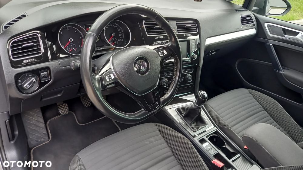 Volkswagen Golf 1.6 TDI BlueMotion Trendline - 15