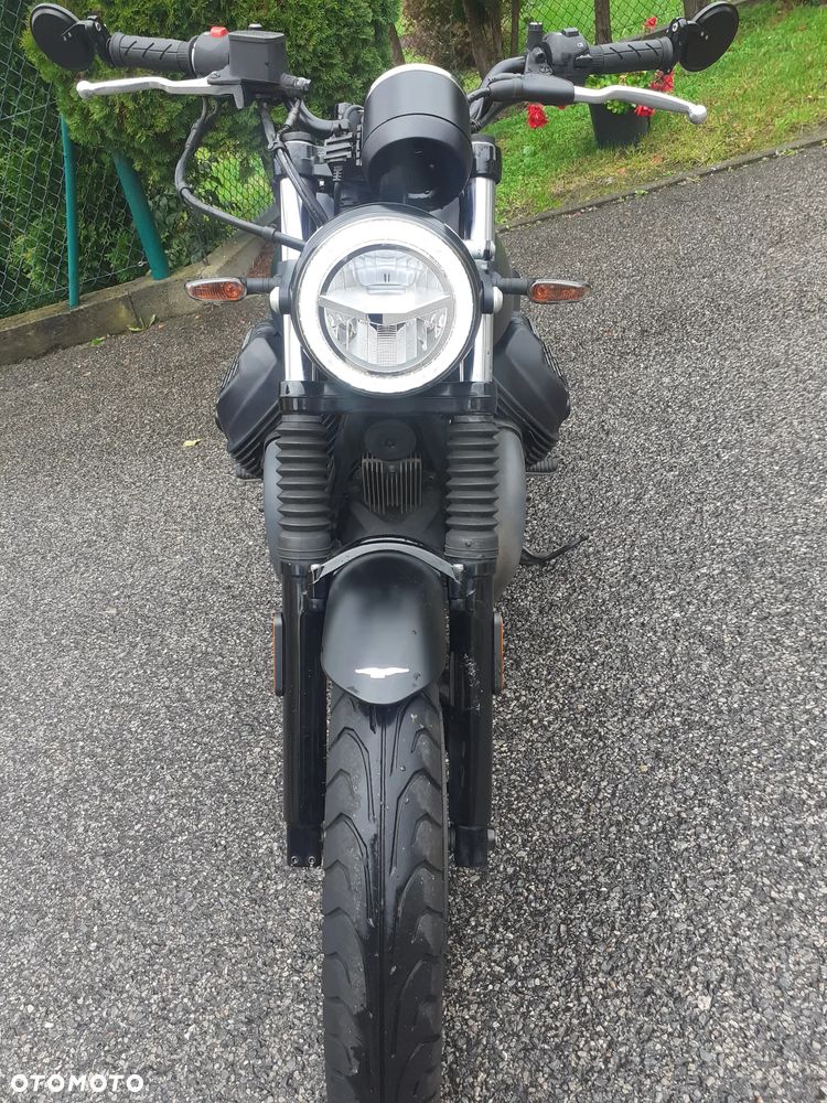 Moto Guzzi V7 - 7
