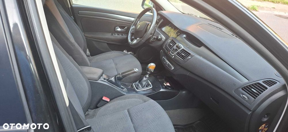 Renault Laguna - 8