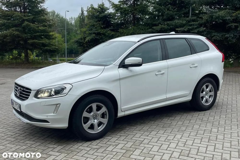Volvo XC 60 D4 AWD Momentum - 2