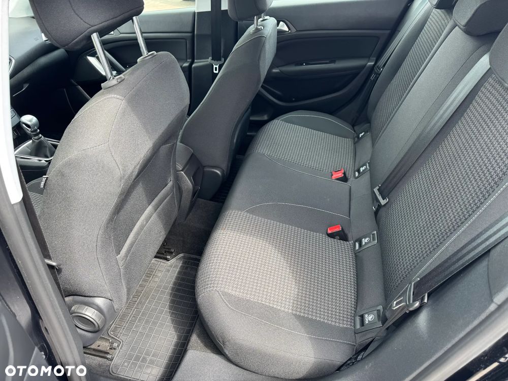 Peugeot 308 1.2 PureTech Active S&S - 7