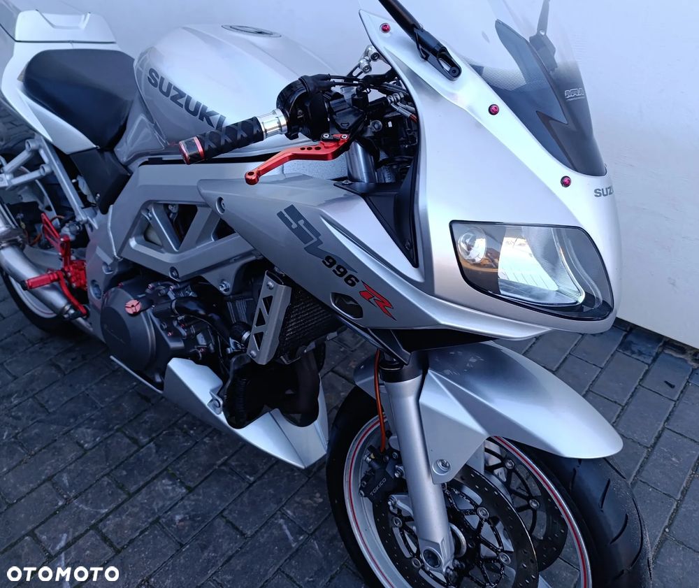 Suzuki SV - 25